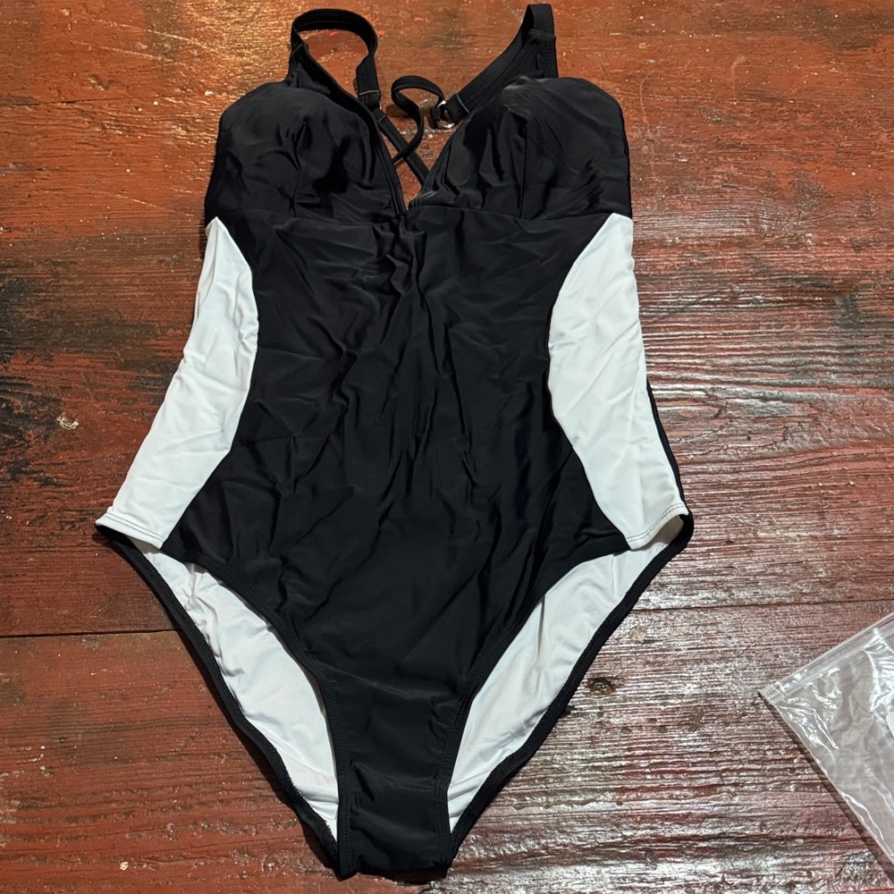 Bathing suit